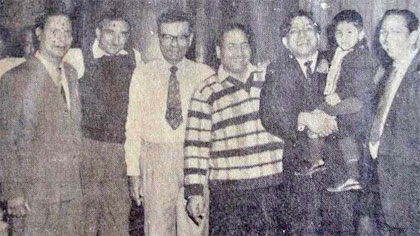 Mohd Rafi with Ravi and his son, Shakeel, Minoo Kartik and others